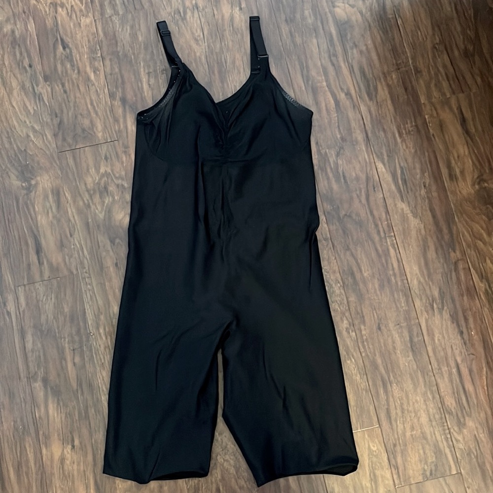 ISAVELA post surgical compression garment